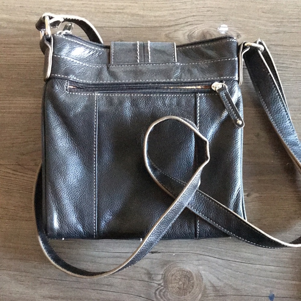 Tignanello crossbody bag - Picture 2 of 6